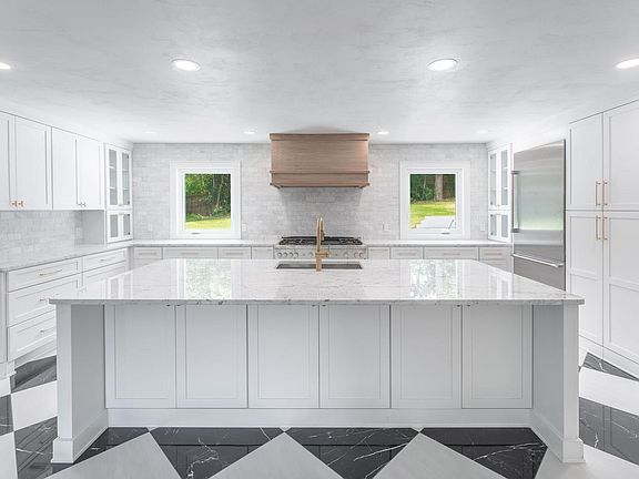 3rd image of 1511 Belleau Wood Dr