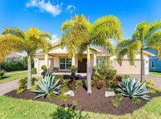 940 Hookline Circle, Loxahatchee, FL 33470