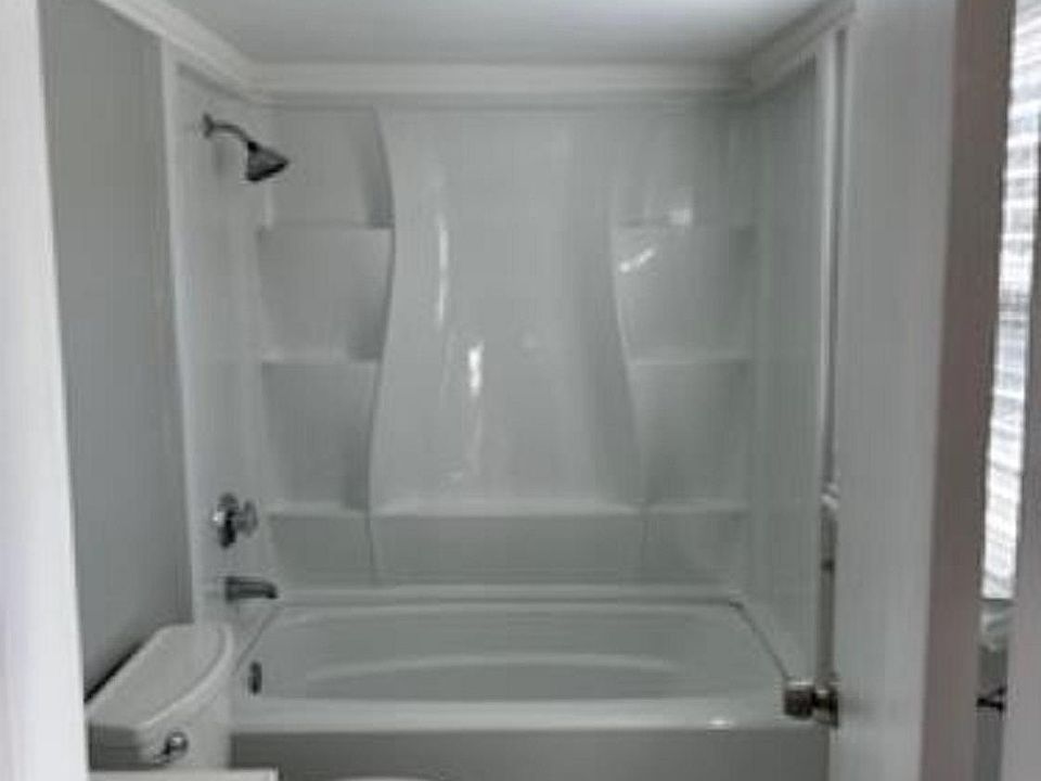 Unit 1 Bathroom