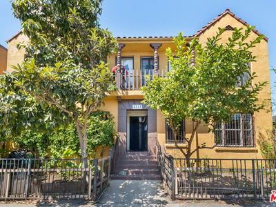 2717 S Budlong Ave, Los Angeles, CA, 90007