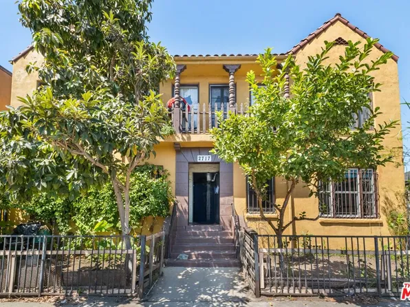 2717 S Budlong Ave, Los Angeles, CA 90007