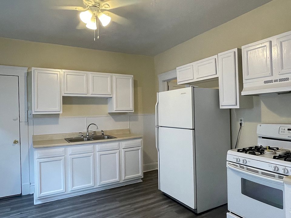 1st image of 1605 Lakewood Ave #2
