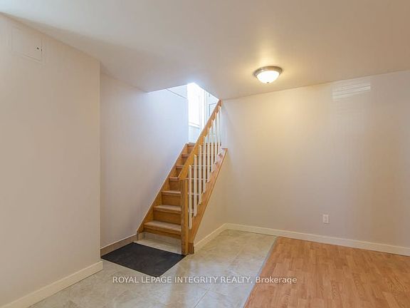 3rd image of 892 Baseline Rd #B