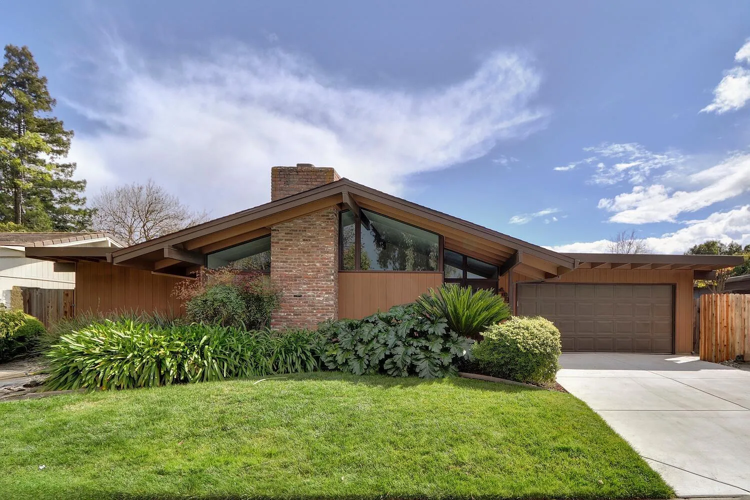 1308 Notre Dame Dr photo 1