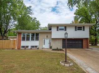 11071 Wylestone Ct, Saint Louis, MO 63126