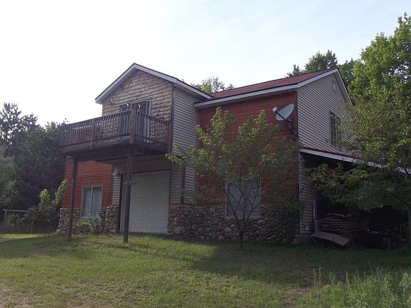 2nd image of 2095 N Mount Tom Rd
