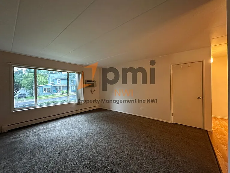 105 Harrington Ave #3 — Photo 5