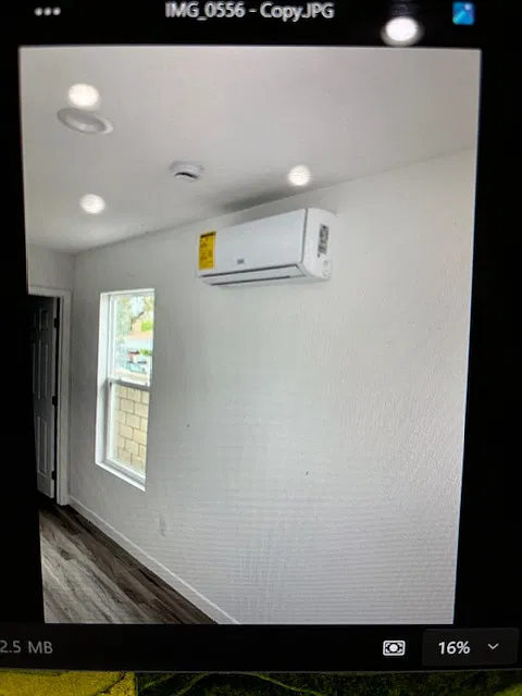 Studio, 300 sqft, $2,200 — Photo 4