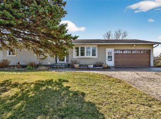 9 Cold Spring Cir, Rochester, NY 14624