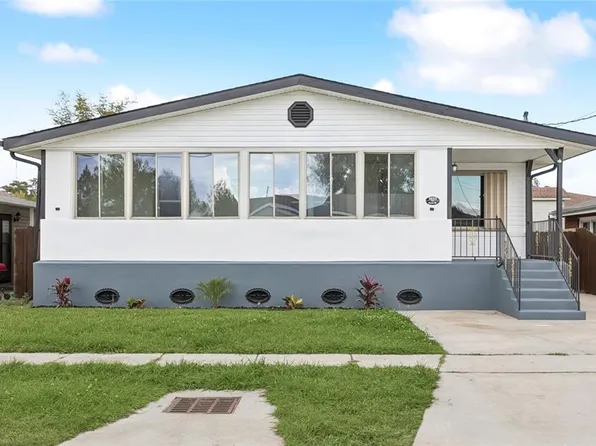 3033 Hero Dr, Gretna, LA 70053