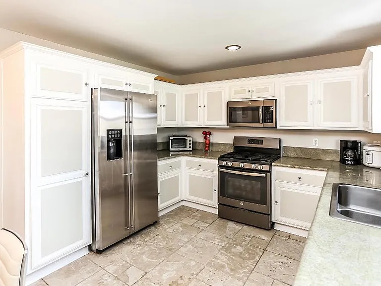 25961 Eshelman Ave — Photo 5
