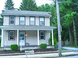 58 E Main St, Brownstown, PA 17508