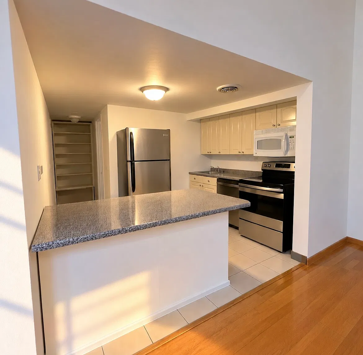 371 Madison Street — Photo 3