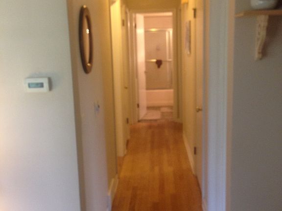 5th image of 1433 Herrick Ave NE