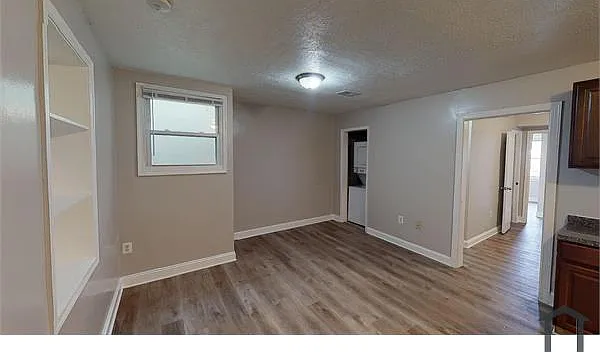 3 bed, $2,549 — Photo 3