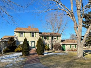 31 Old Neck Rd, Scarborough, ME 04074