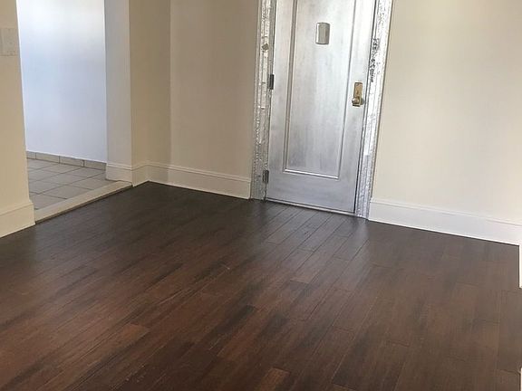 4th image of 1223 30th Ave APT C2