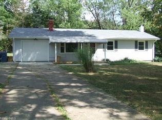 3801 Lee Ann Dr, Barberton, OH 44203