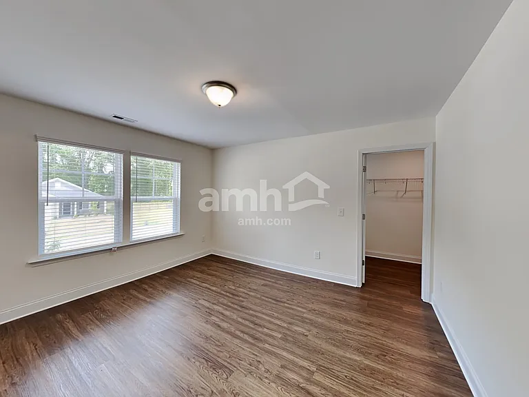 155 Gregory Dr — Photo 16