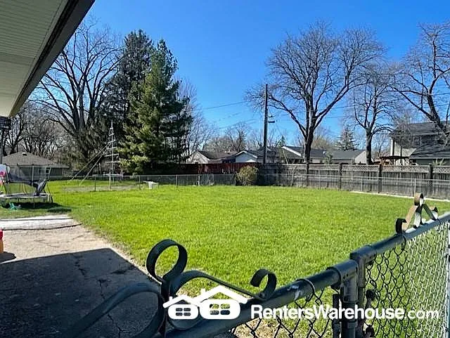753 Washington St — Photo 17