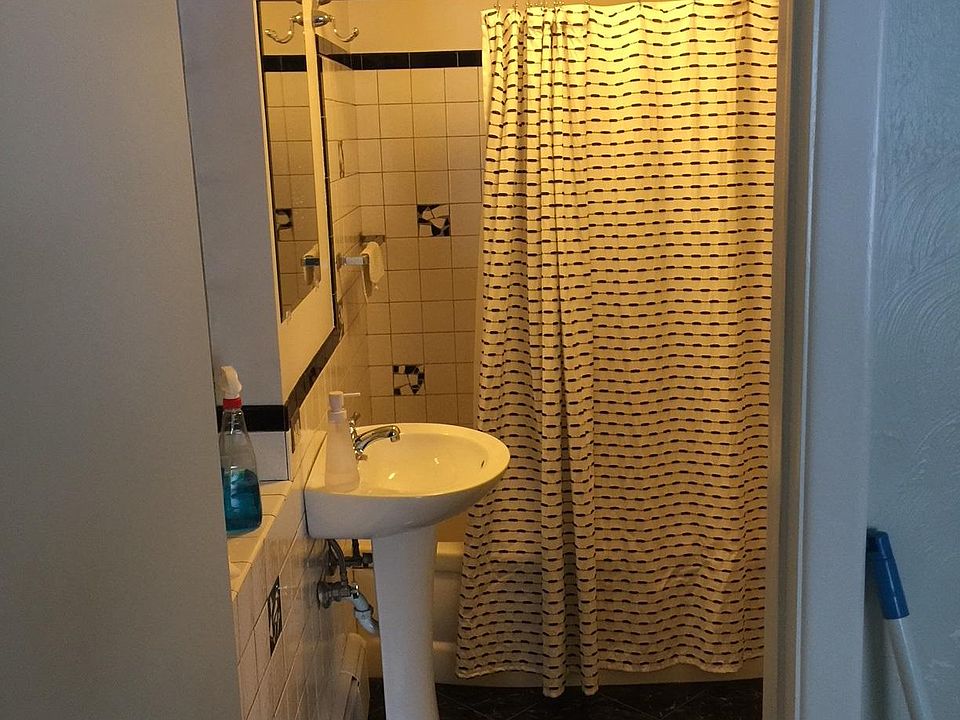 1st image of 4033 E 17th Avenue Pkwy #1B