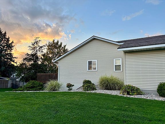 4th image of 6285 Brookfield Ct