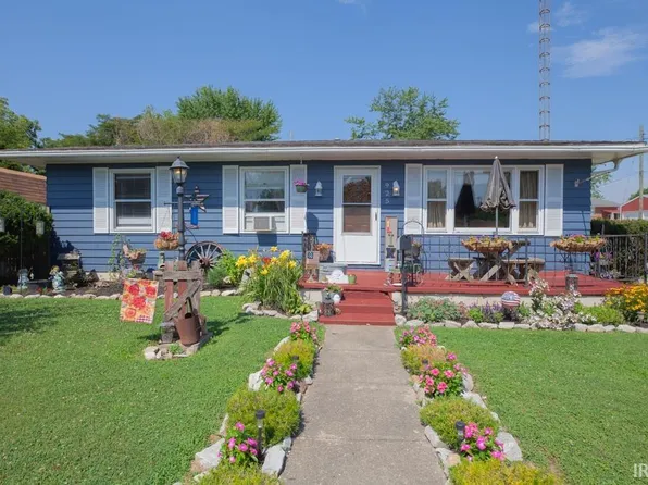 925 Freelandville Ave, Bicknell, IN 47512