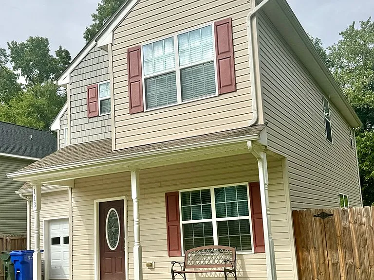 113 Crocker St — Photo 4