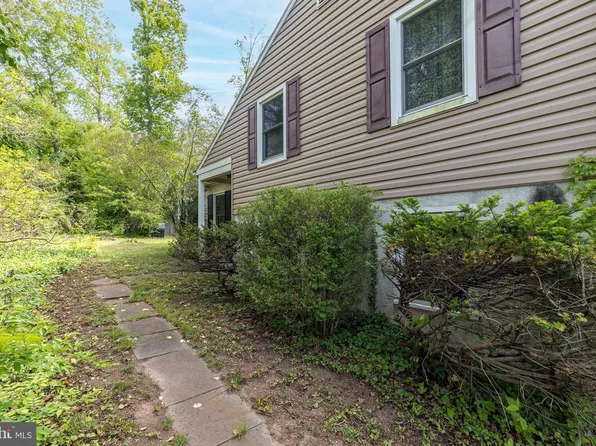 125 N Bethlehem Pike, Fort Washington, PA 19034