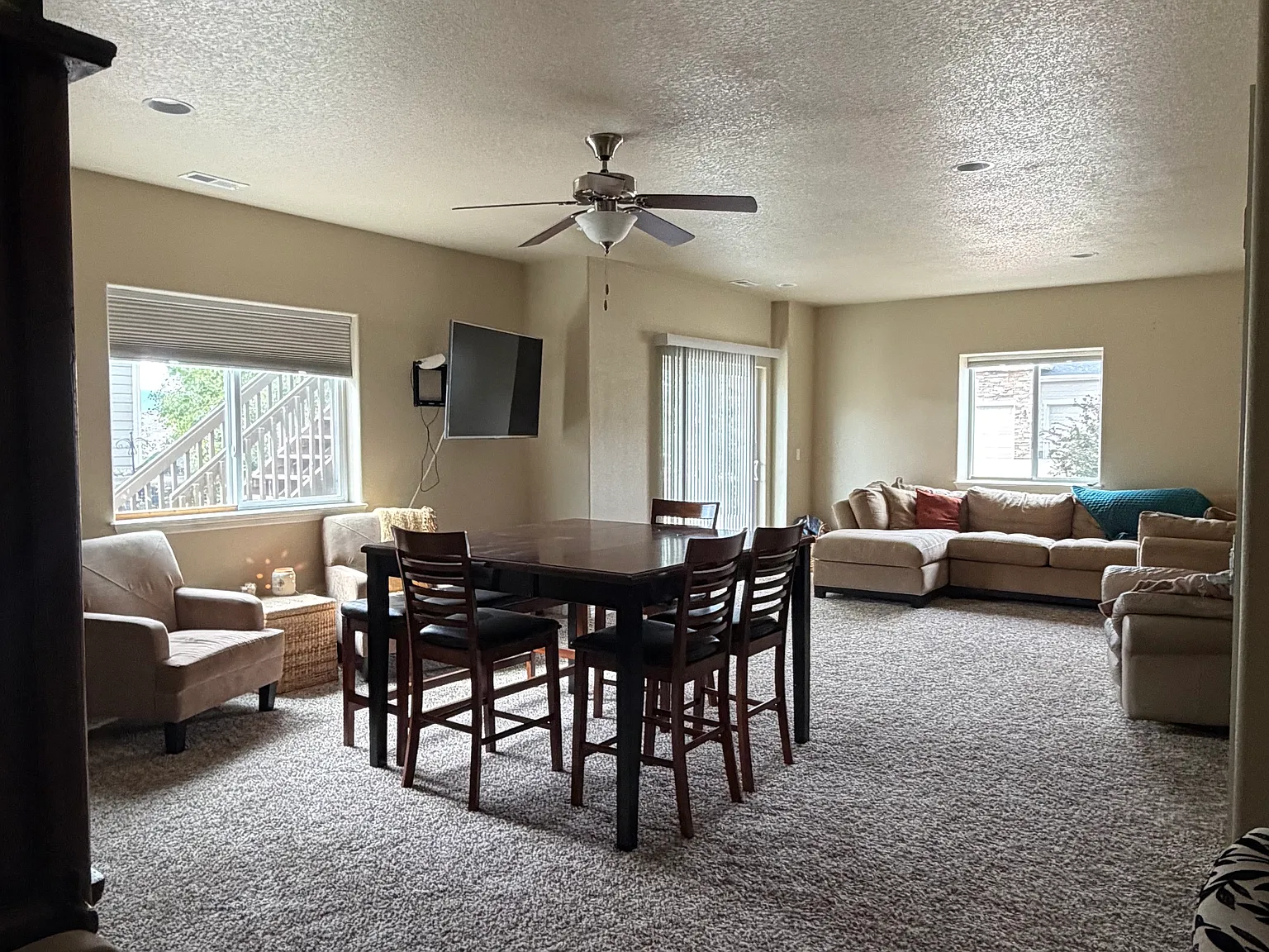 3 bed, 1764 sqft, $2,200 — Photo 4