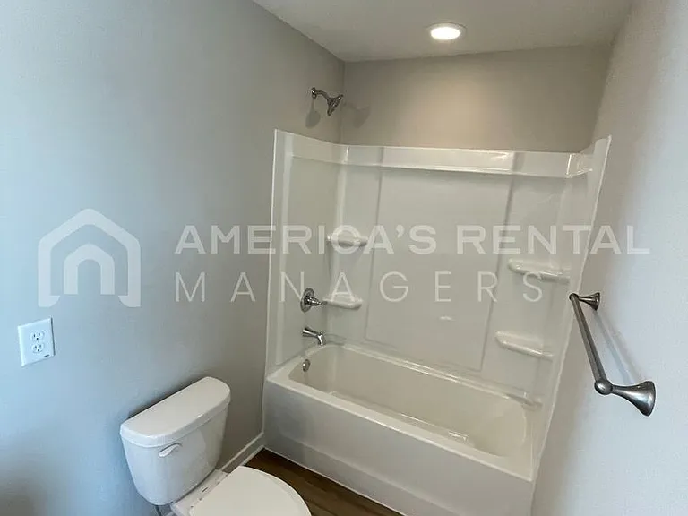 2141 Ellsworth Loop Rd — Photo 16