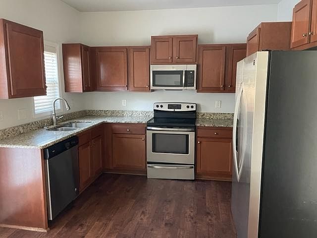 2nd image of 37 Gristmill Cir