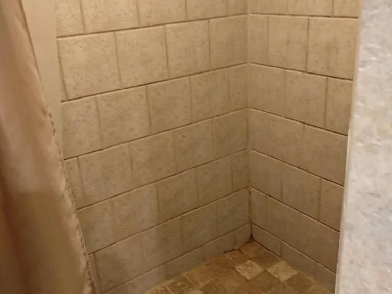 7402 Schuyler Dr — Photo 11