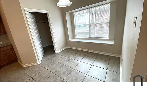 3217 Chesington Dr — Photo 12