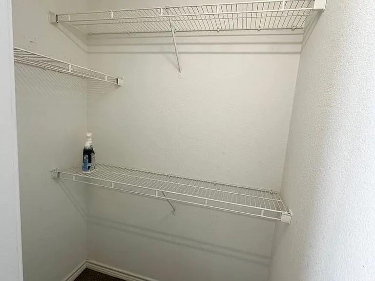 2527 Pascal Ct — Photo 18