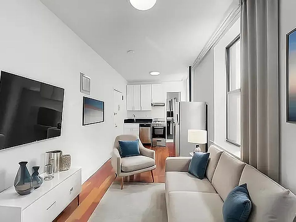1st image of 150 E 3rd St #9