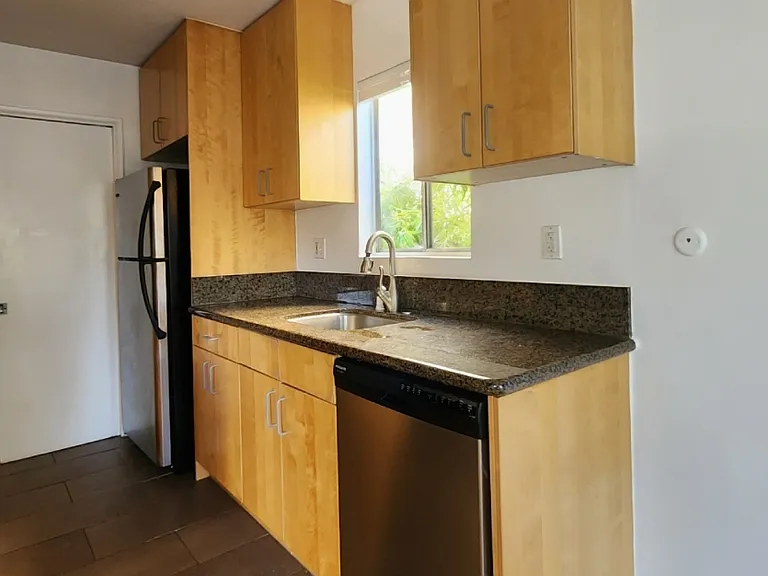 10323 Missouri Ave #1 — Photo 7