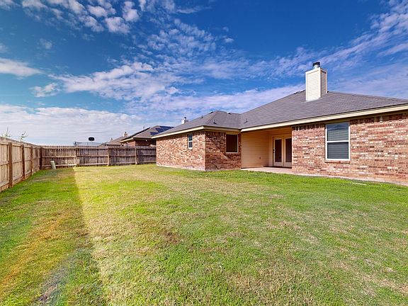 5th image of 504 W Orion Dr
