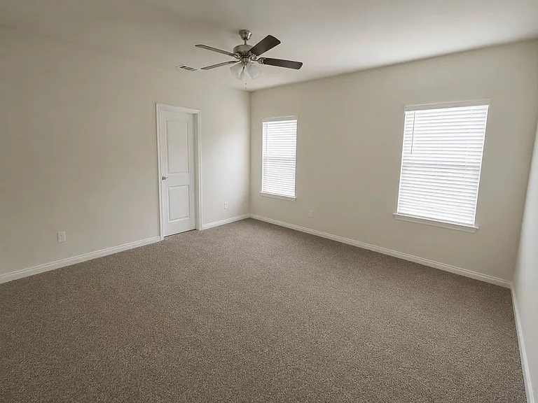 1306 Blossom Court Dr — Photo 7
