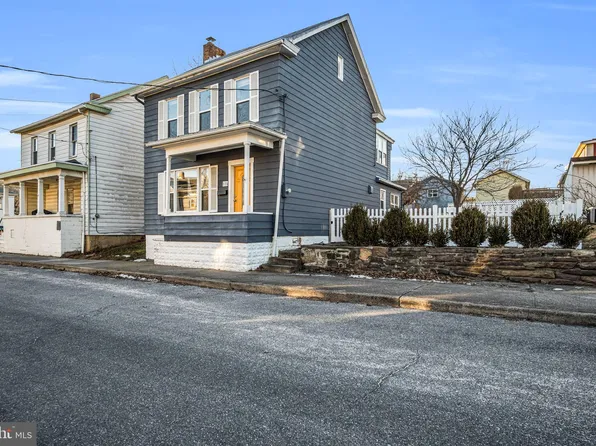 125 N High St, Duncannon, PA 17020