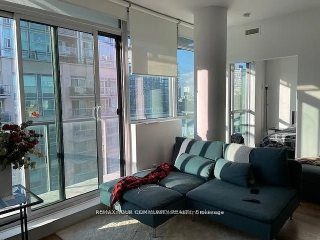 39 Sherbourne St #1108 — Photo 7