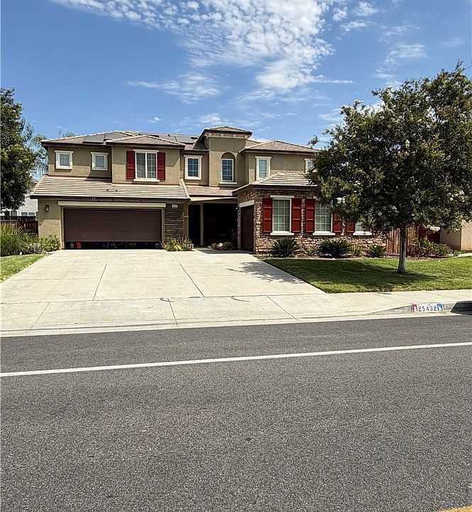 1st image of 25432 Delphinium Ave