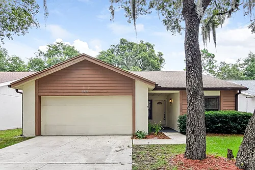 2526 Wrencrest Cir Photo 1