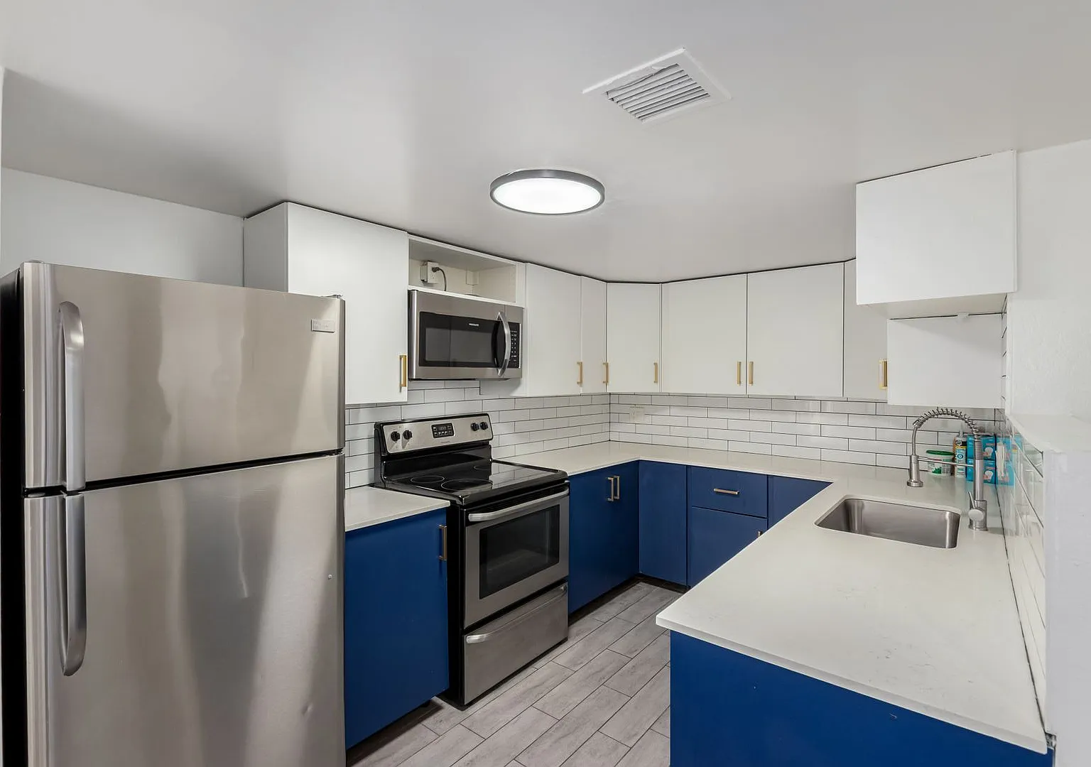 Madison Flats — Photo 1