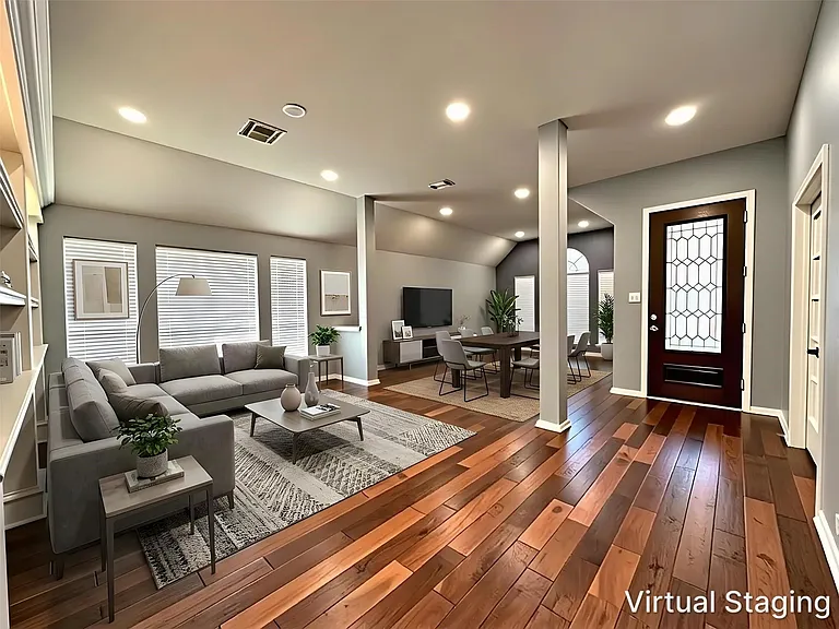 1423 Greenway Village Dr — Photo 3