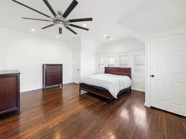 10 Apollo Street image 14 of 24