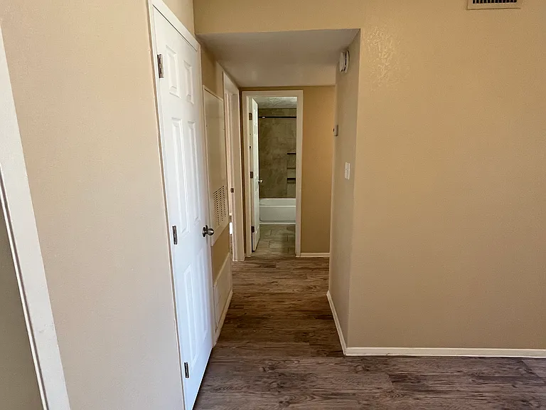 North Park Apartments — Photo 26