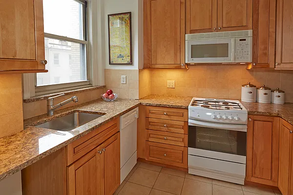 Sold by Brown Harris Stevens | media 9