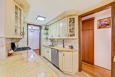 Sold by ListingMule LLC