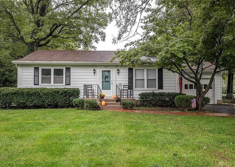 1st image of 938 Shady Ln